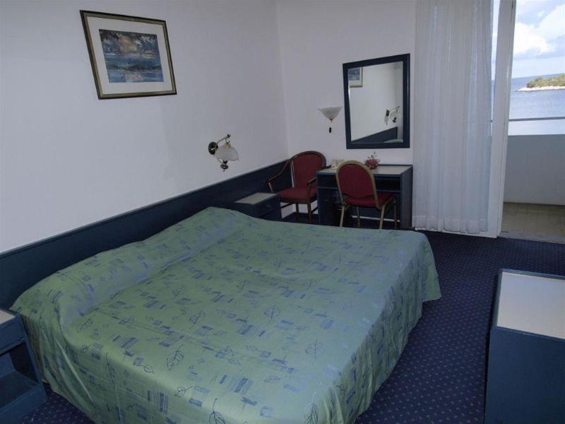 Sirena Hvar Hotel 3*